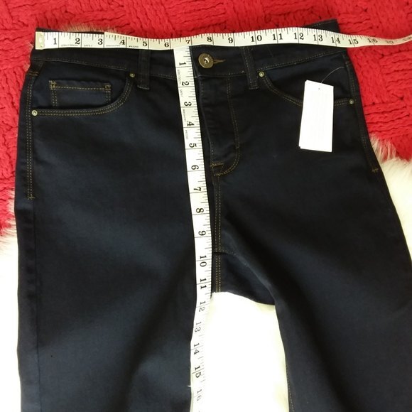 Style & Co Blue Skinny Leg Mid Rise Tummy Control 4 Long - Picture 3 of 8